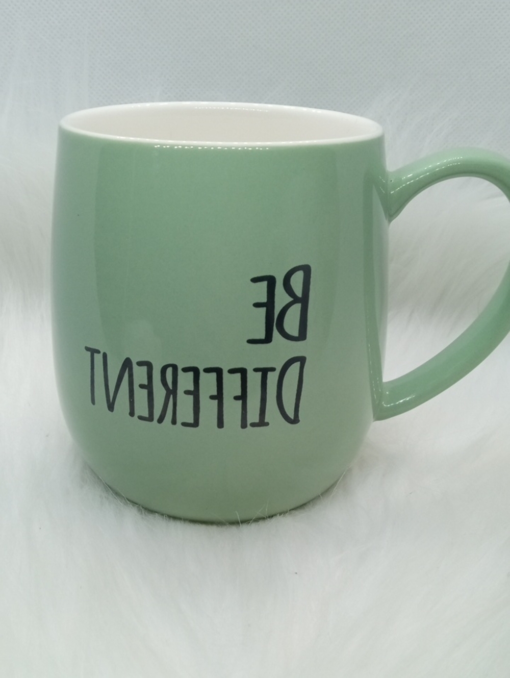BE DIFFERENT MUG